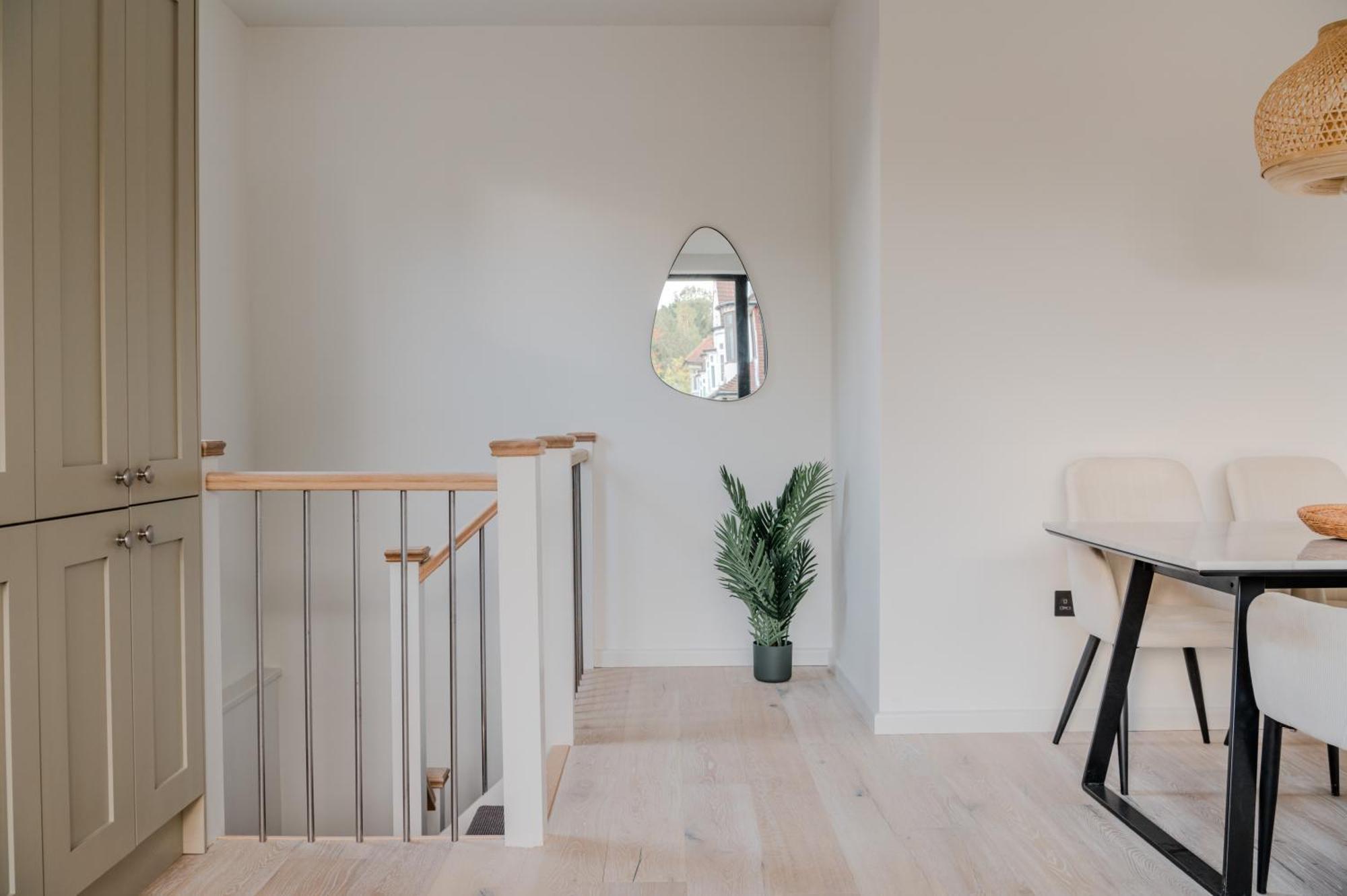 Modern & Bright Luxury London Apartment In Honor Oak Exterior photo